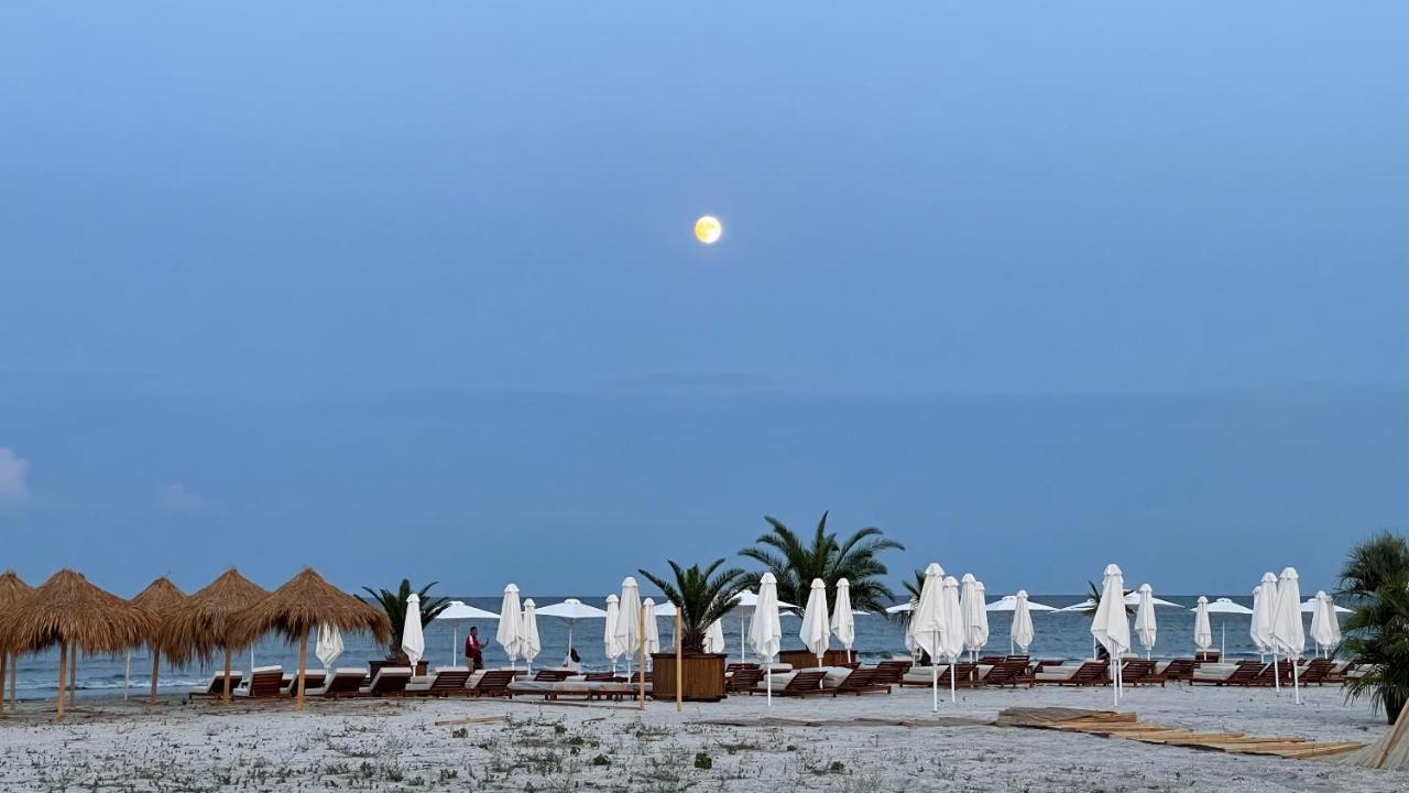 Seaview Deluxe Double Studio - Beachfront Resort Năvodari Eksteriør bilde