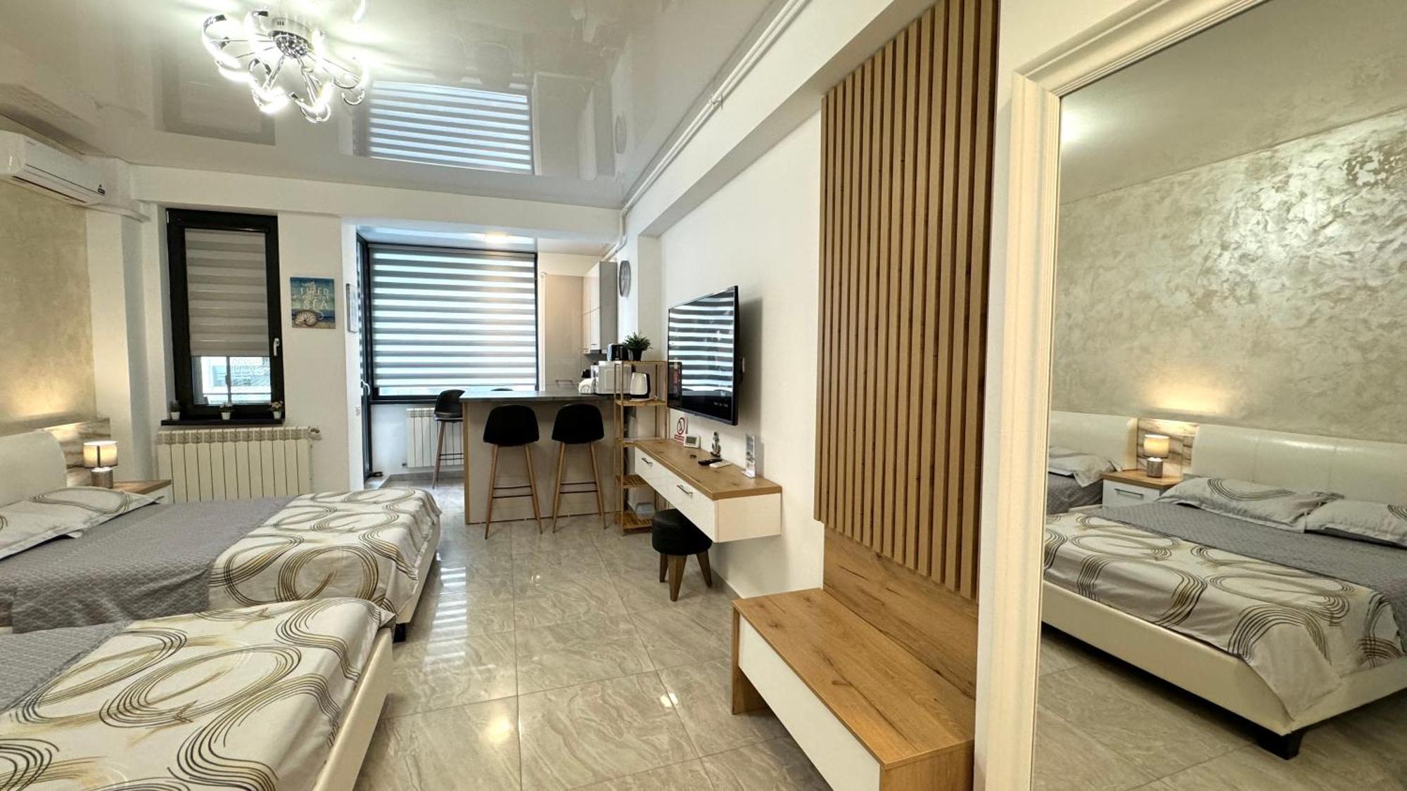 Seaview Deluxe Double Studio - Beachfront Resort Năvodari Eksteriør bilde